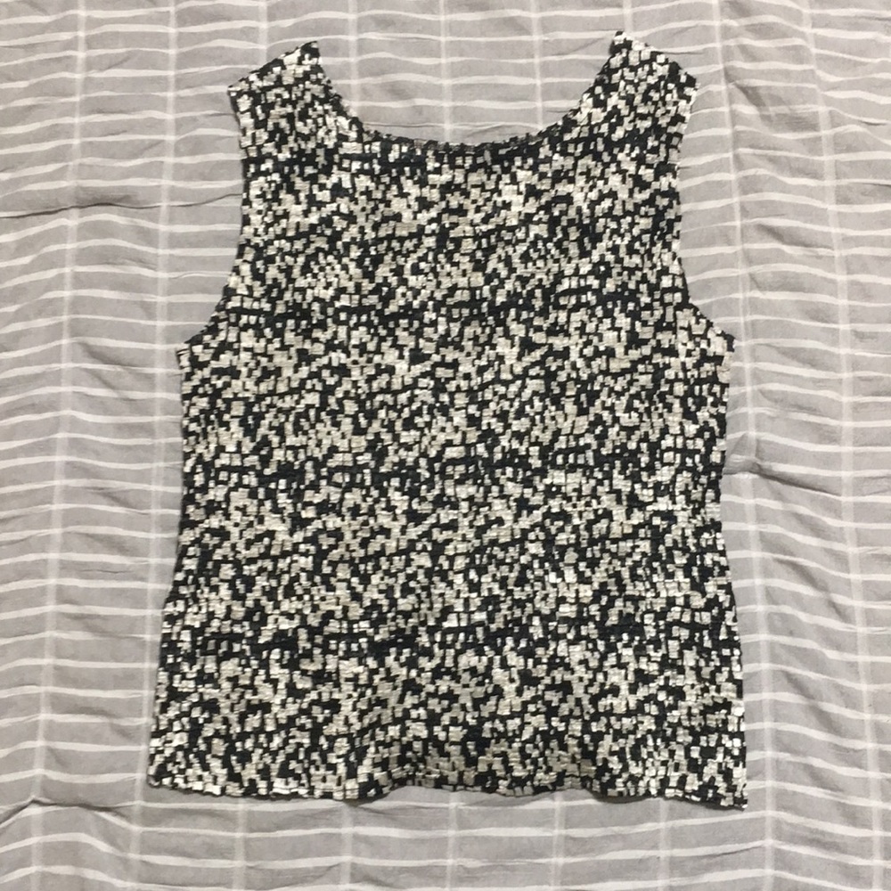 Sleeveless top